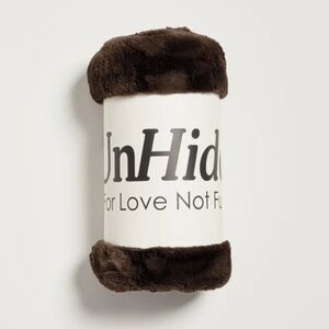 UnHide Chocolate Hare Lil’ Marsh Blanket | NEW | Small 50x60 in | Lil Marsh